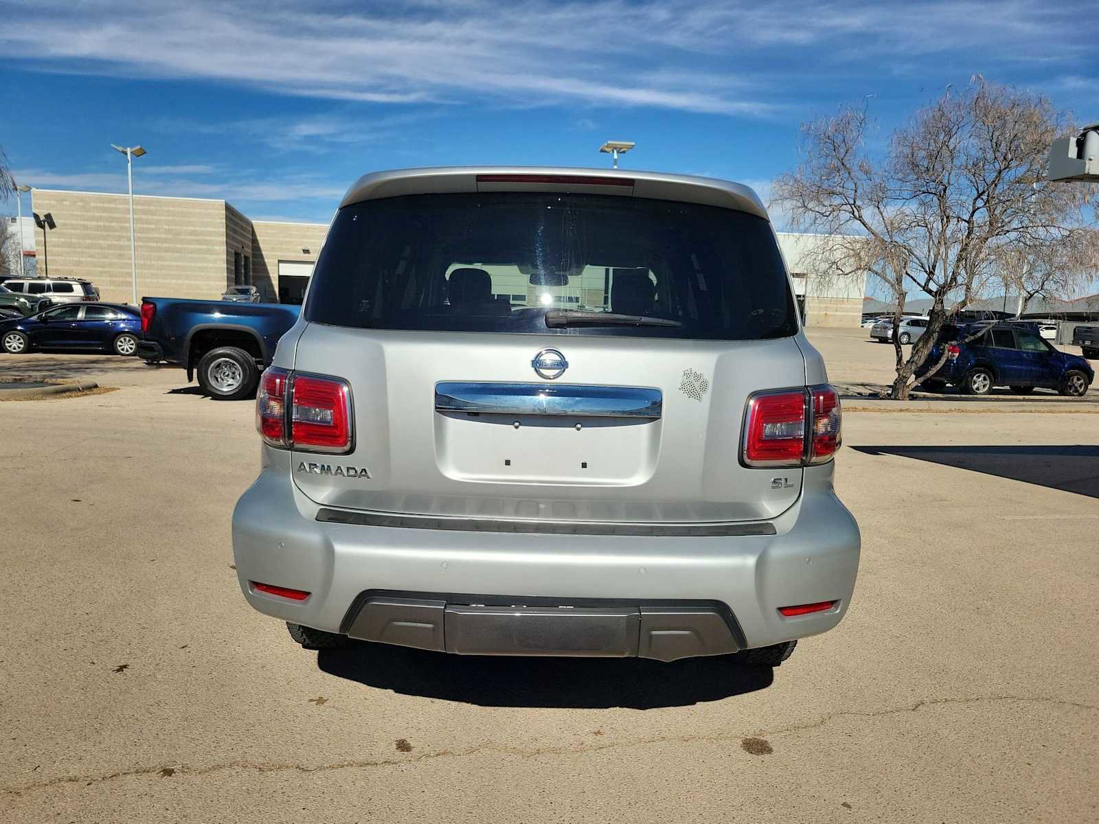 Used 2020 Nissan Armada SL image 5