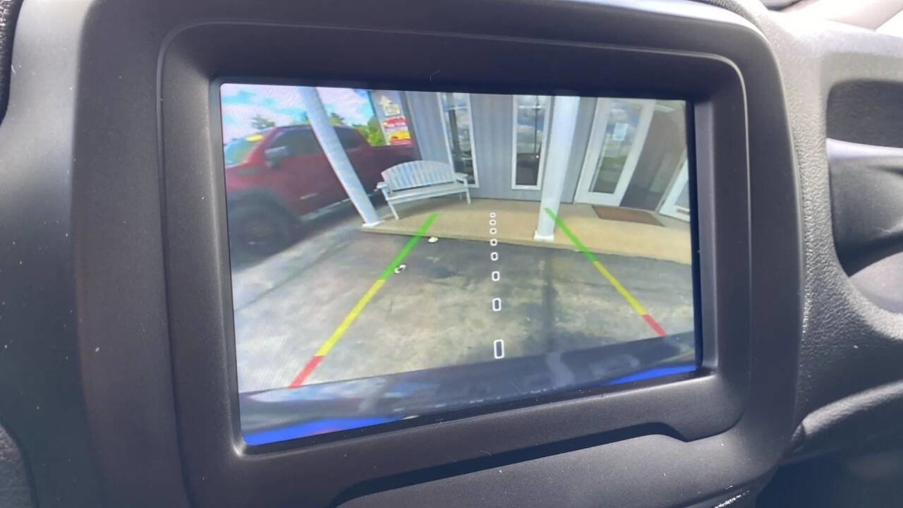 Used 2018 Jeep Renegade Trailhawk w/ Cold Weather Group II image 19