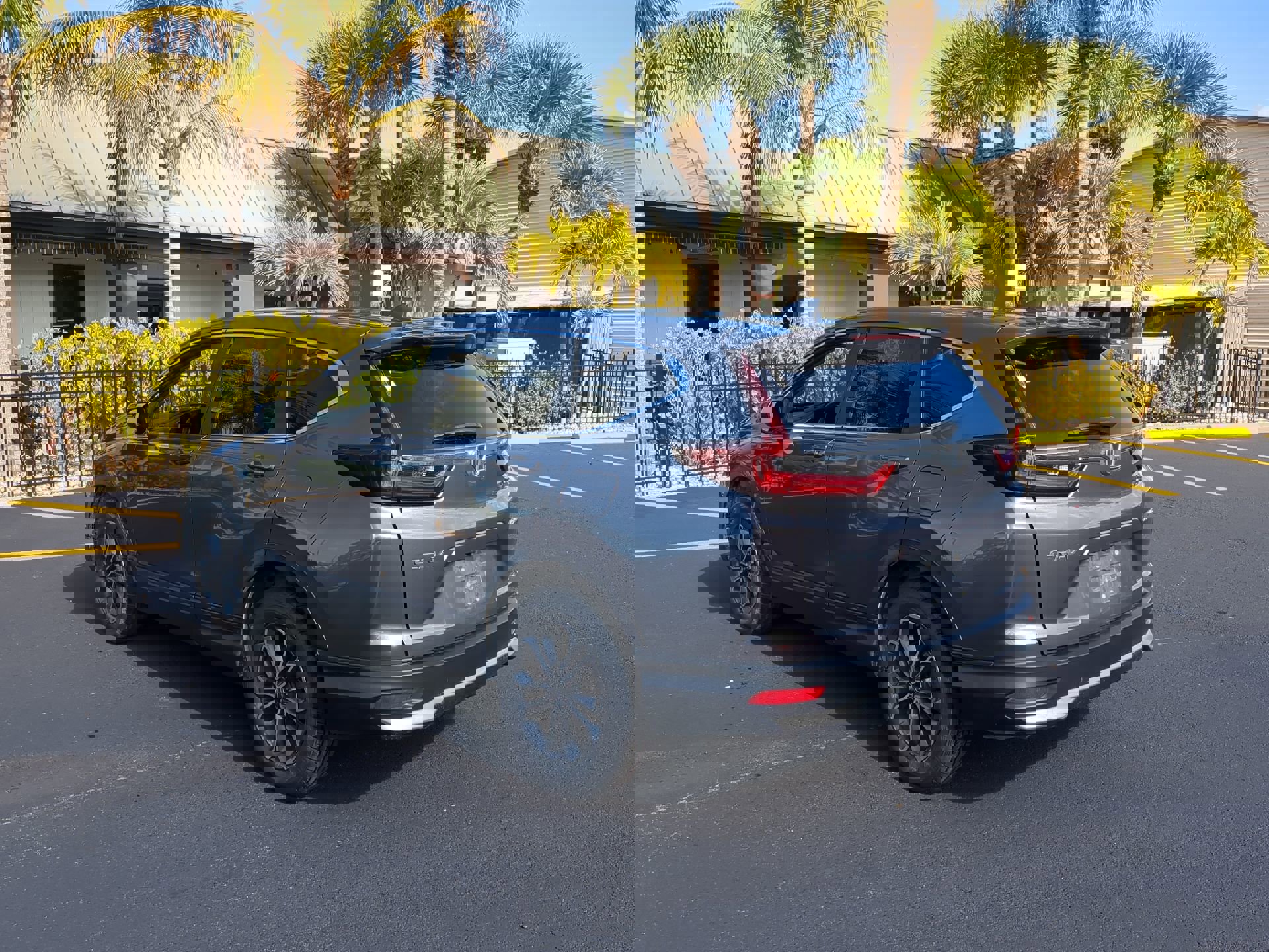 Used 2020 Honda CR-V EX image 5