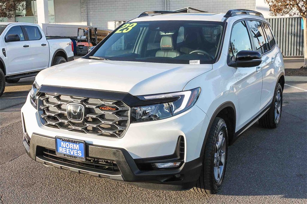 Used 2023 Honda Passport TrailSport image 3