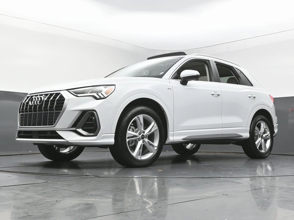 Used 2024 Audi Q3 2.0T Premium w/ Convenience Package image 59