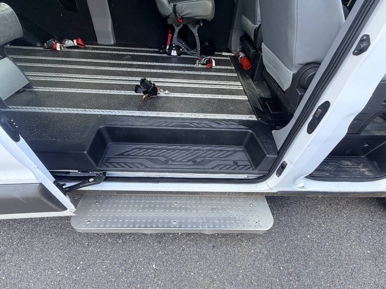 Used 2016 Ford Transit 350 XL RWD image 73