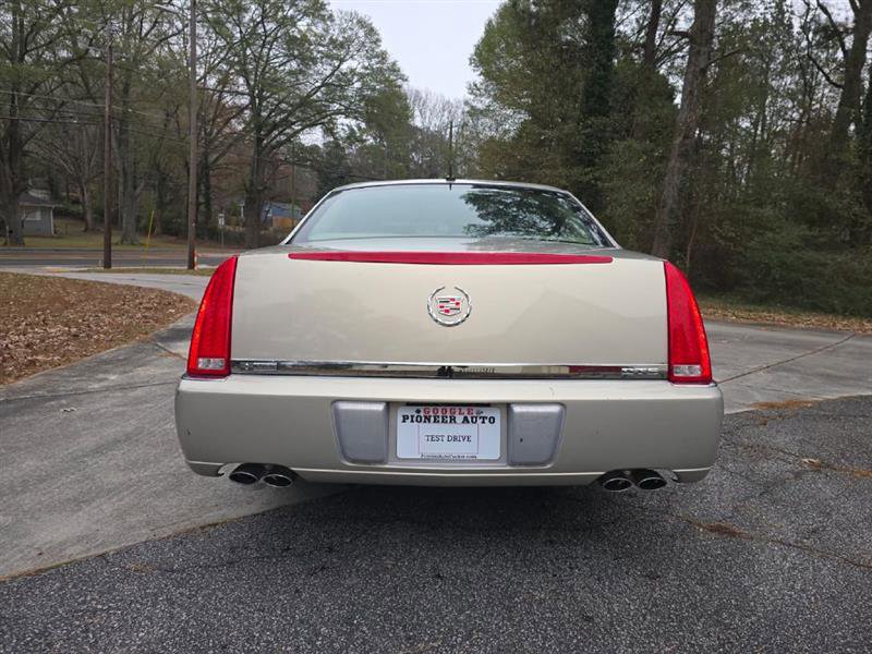 Used 2007 Cadillac DTS image 4