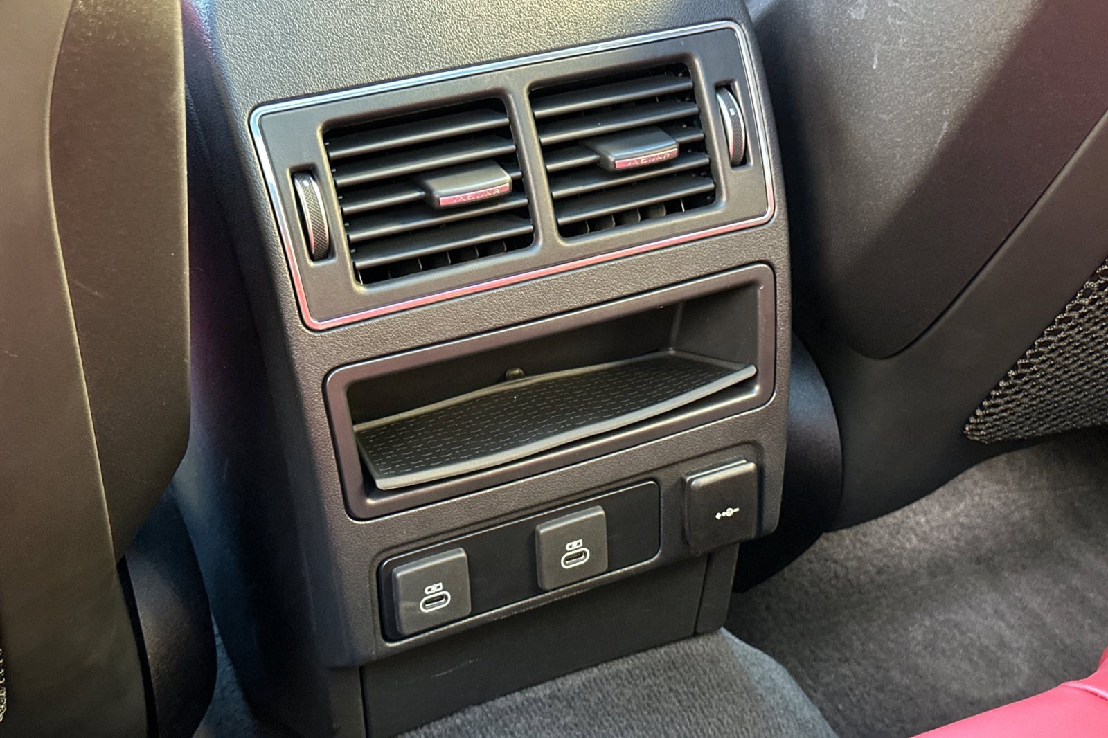 Used 2025 Jaguar F-PACE R-Dynamic S image 13