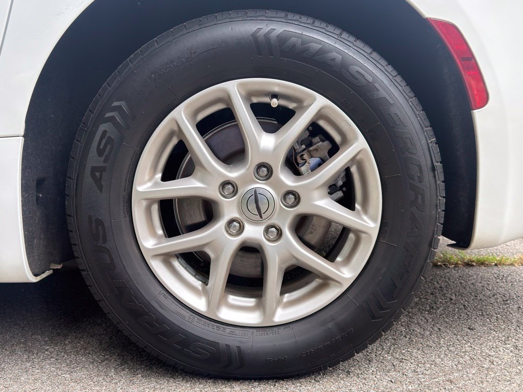 Used 2023 Chrysler Voyager LX FWD image 36