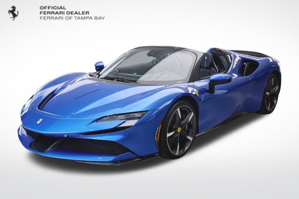 Used 2023 Ferrari SF90 Spider image 1