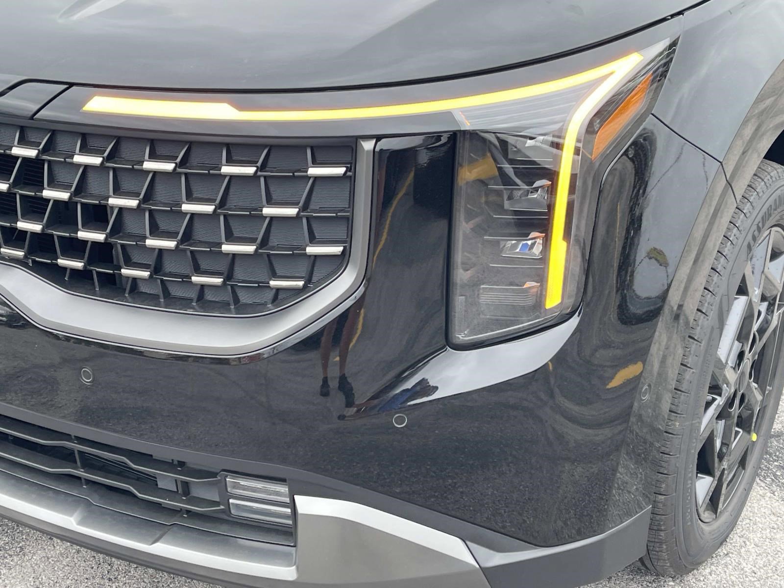 New 2026 Kia Carnival SX image 9