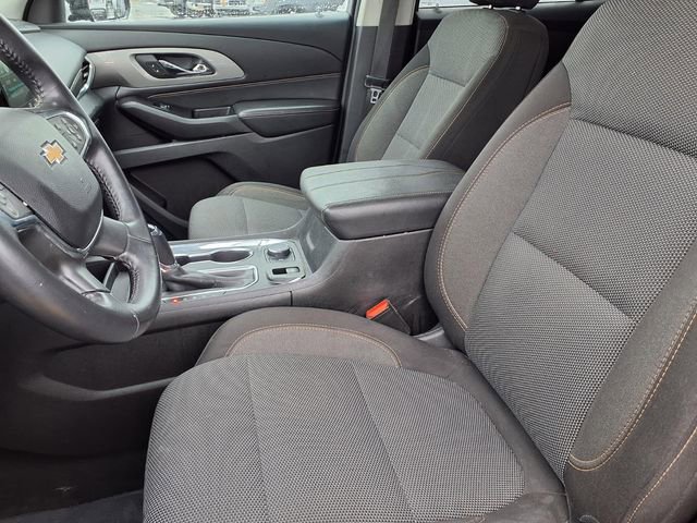 Used 2018 Chevrolet Traverse LT image 3
