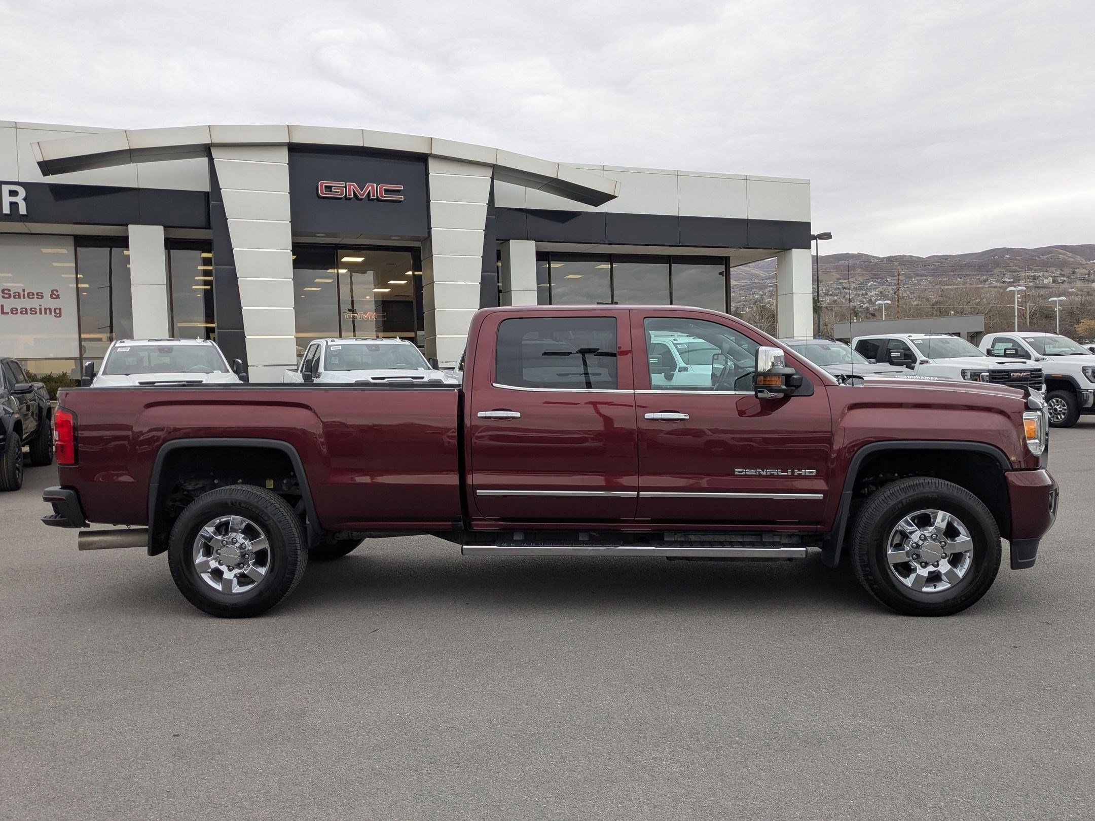 Used 2016 GMC Sierra 3500 Denali w/ Duramax Plus Package image 6