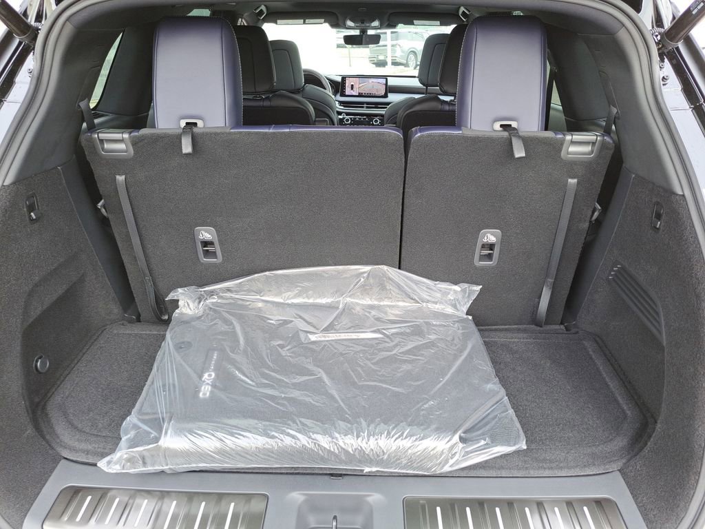 New 2026 INFINITI QX60 Sport w/ Dark Cargo Package image 19