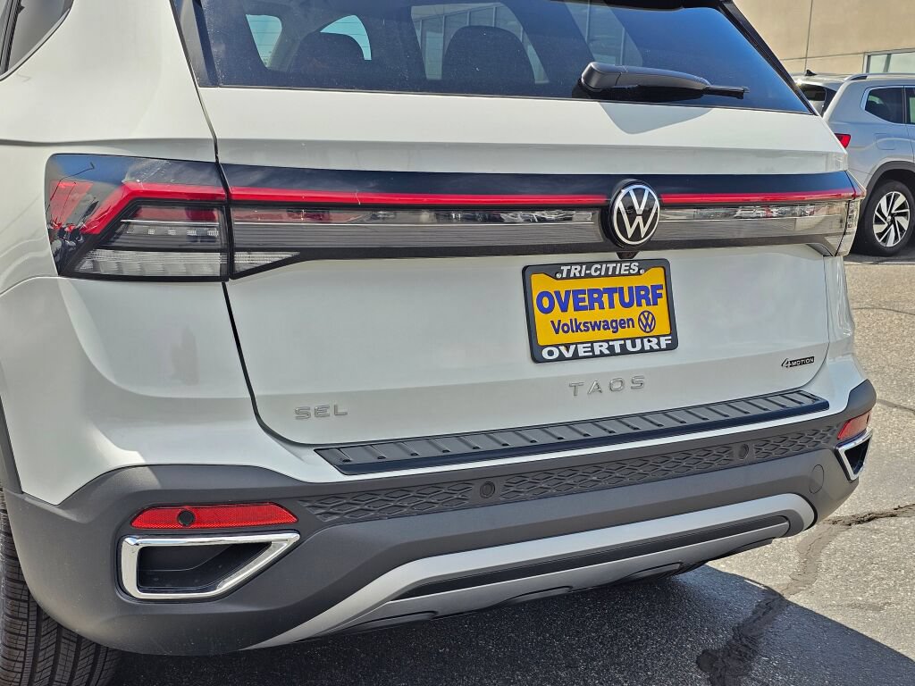 New 2026 Volkswagen Taos SEL AWD/4WD image 7