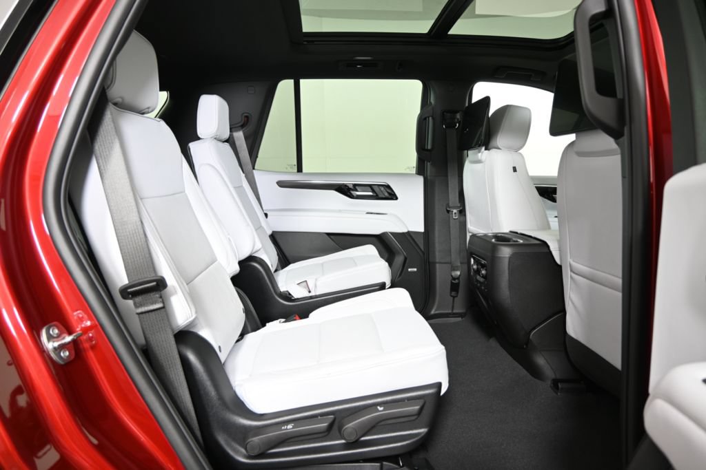 New 2026 Chevrolet Tahoe Premier AWD/4WD image 16
