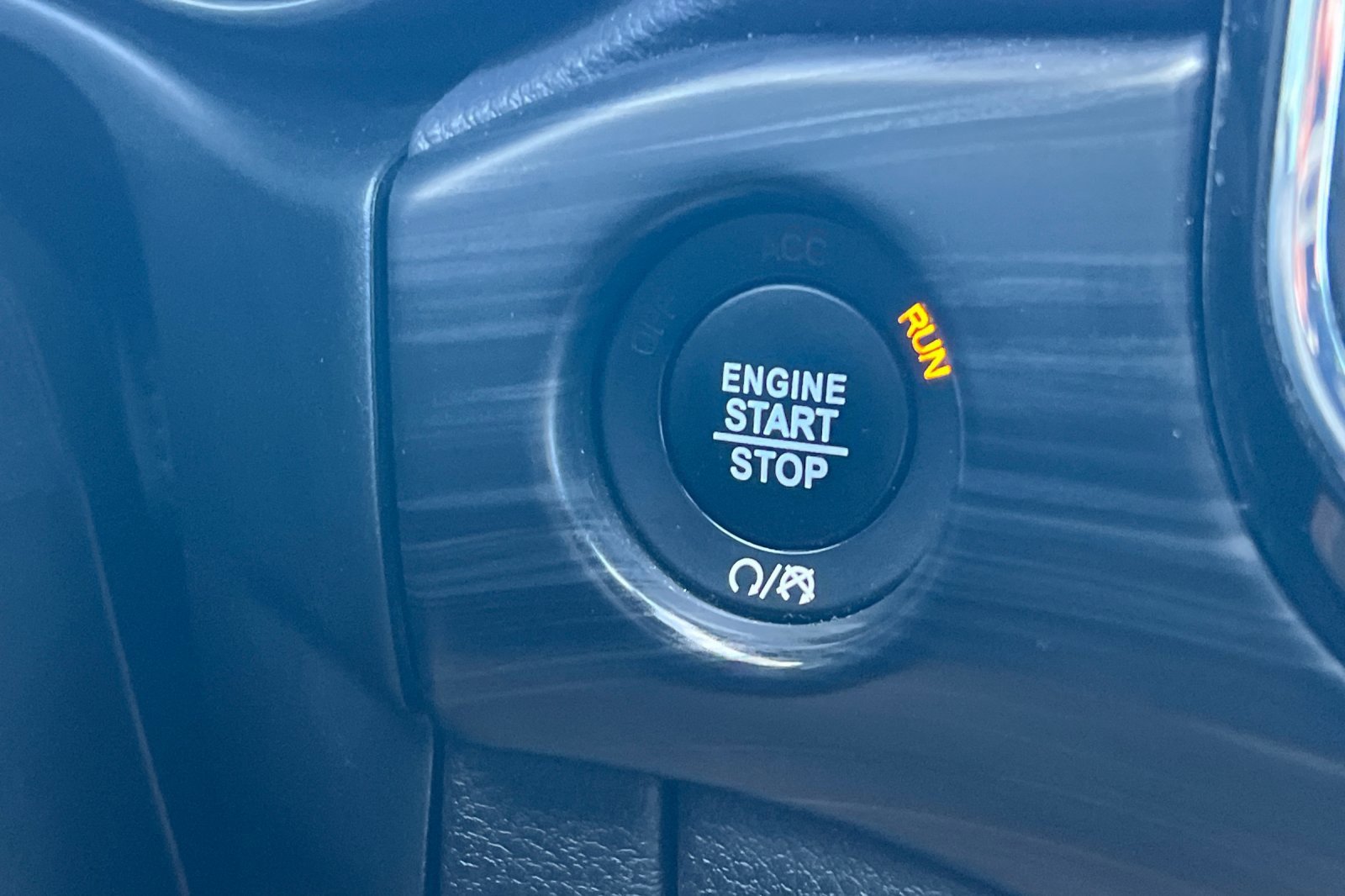 Used 2021 Jeep Grand Cherokee Laredo X image 23