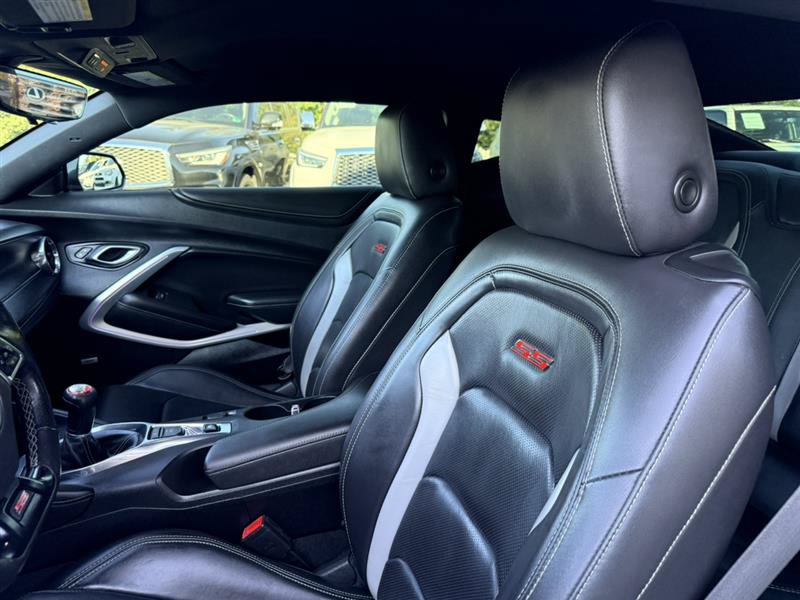 Used 2019 Chevrolet Camaro SS RWD image 19