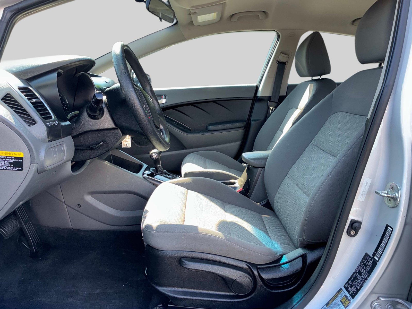 Used 2018 Kia Forte LX FWD image 20