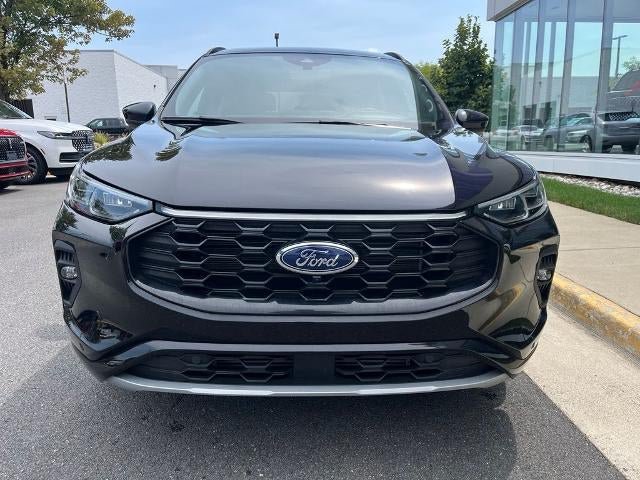 Certified 2024 Ford Escape ST-Line Elite w/ Premium Technology Package AWD/4WD image 2