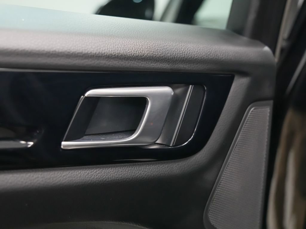 Used 2022 Porsche Cayenne AWD/4WD image 15