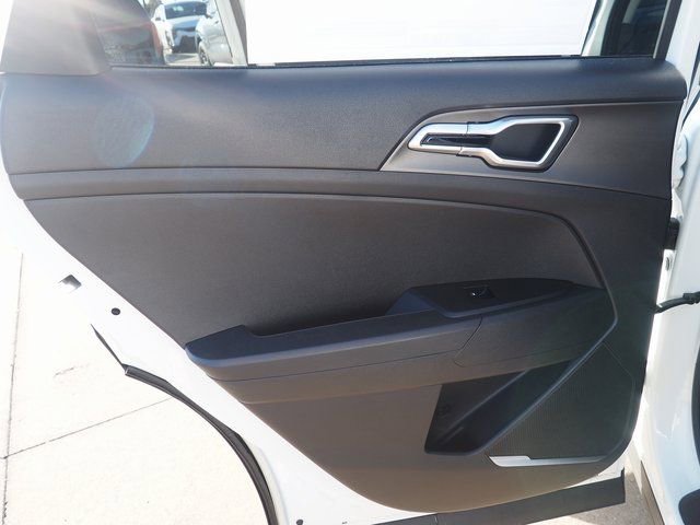 New 2026 Kia Sportage LX image 36
