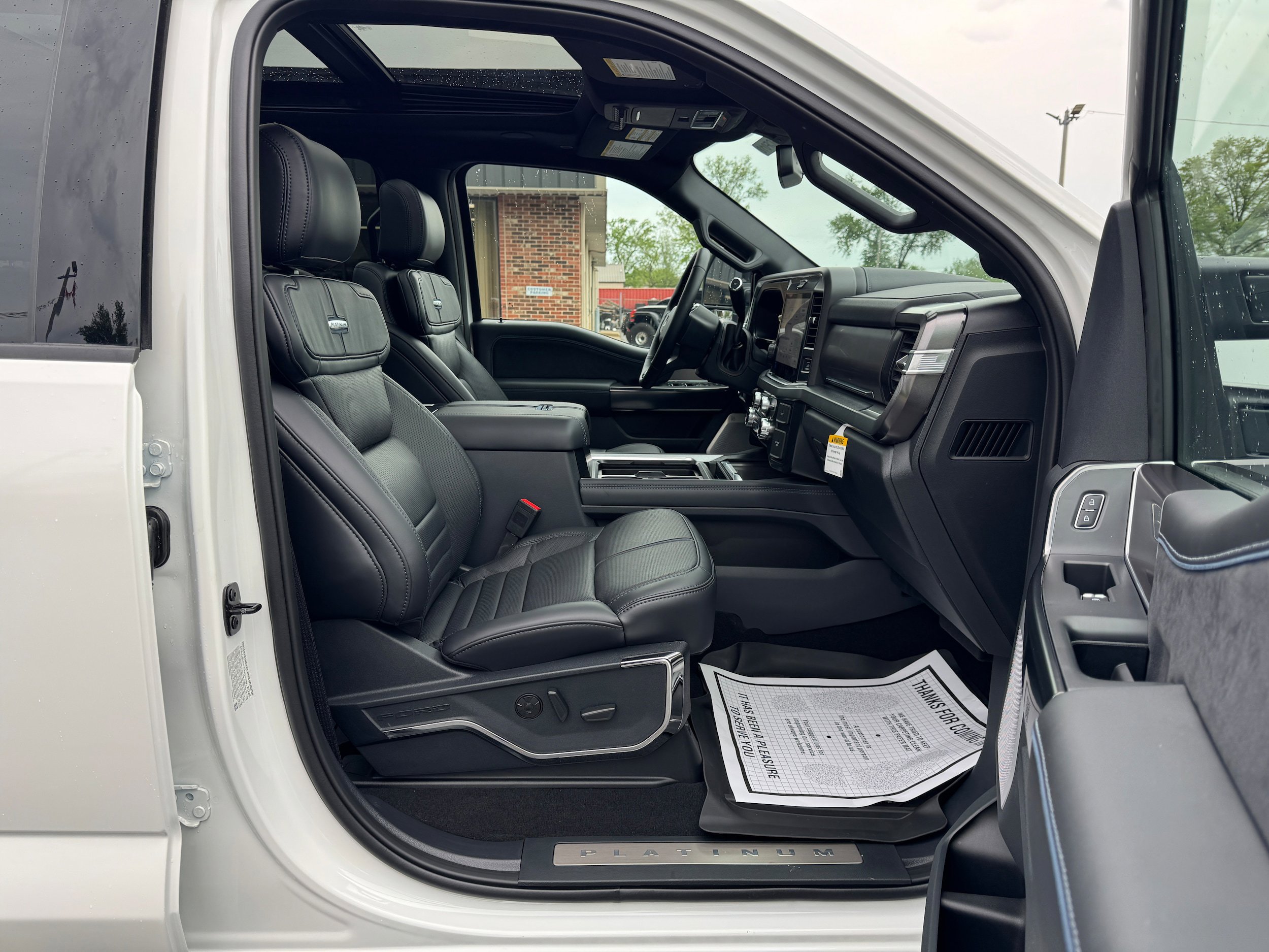 New 2026 Ford F250 Platinum w/ Tremor Off-Road Package AWD/4WD image 16