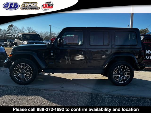Used 2022 Jeep Wrangler Unlimited Sahara image 4