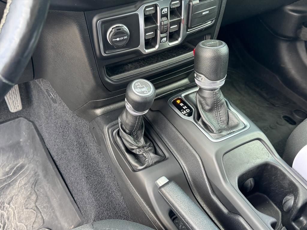 Used 2020 Jeep Gladiator Sport w/ Quick Order Package 24S AWD/4WD image 24