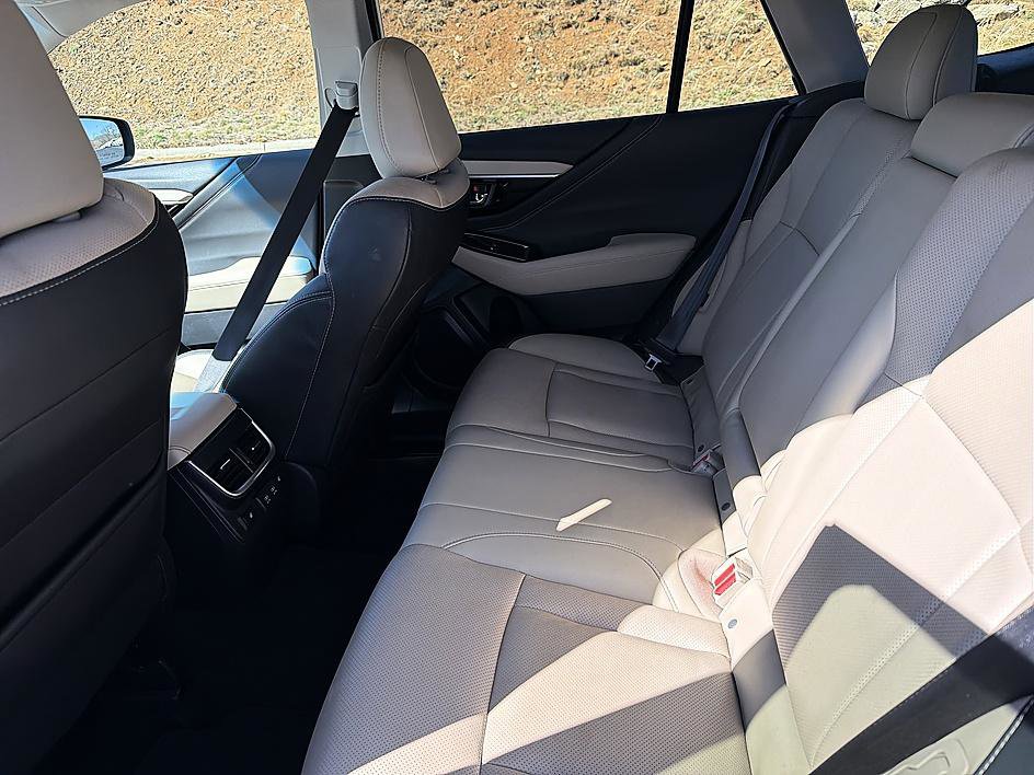 Used 2020 Subaru Outback Limited w/ Popular Package #2 image 12