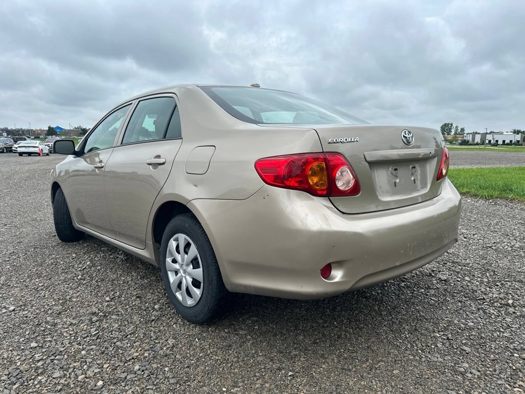 Used 2010 Toyota Corolla LE FWD image 7