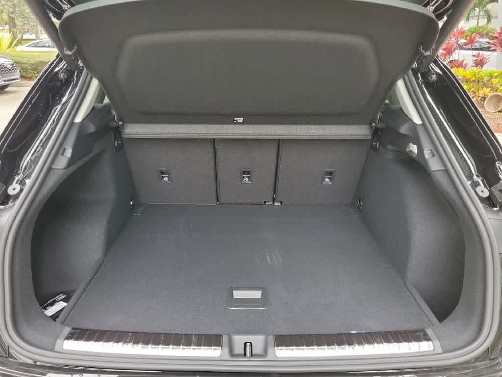 New 2026 Audi Q3 quattro 2.0T AWD/4WD image 27