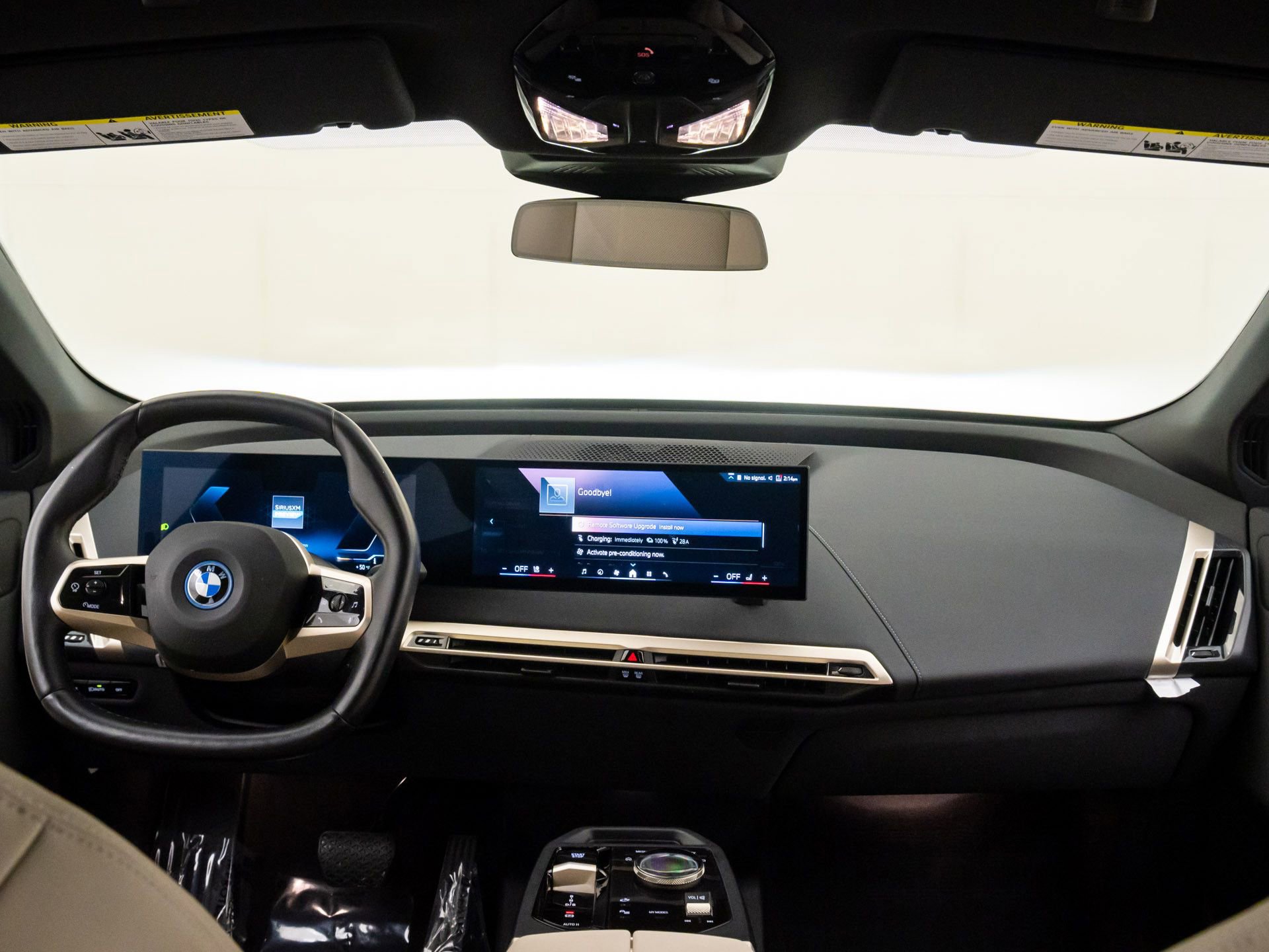 Used 2024 BMW iX xDrive50 w/ Premium Package image 10