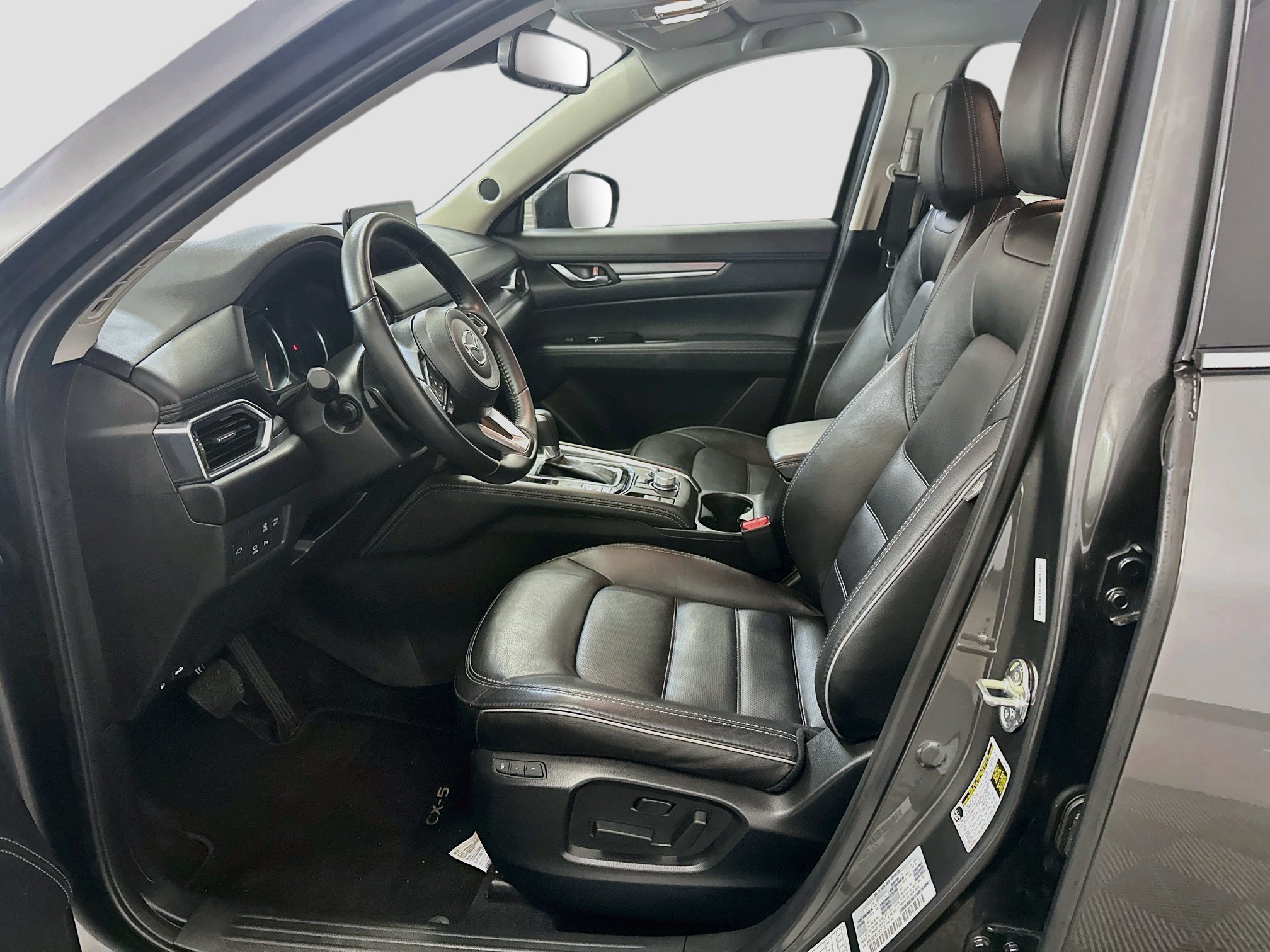 Used 2025 MAZDA CX-5 AWD 2.5 S w/ Premium Plus Pkg image 13