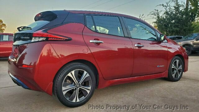 Used 2019 Nissan Leaf SV w/ SV Technology Package image 14