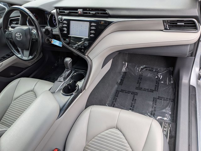 Used 2019 Toyota Camry SE FWD image 21