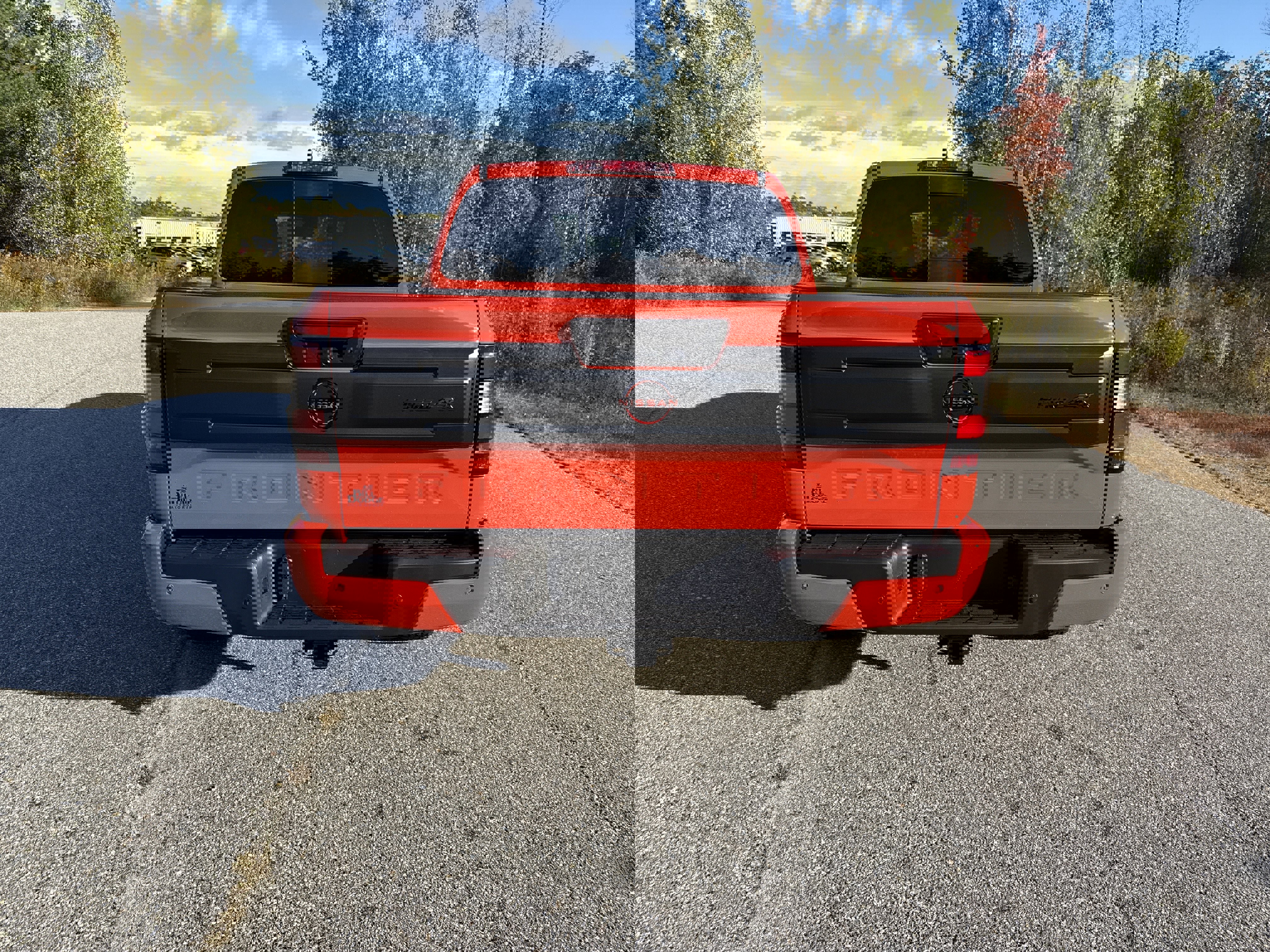 New 2026 Nissan Frontier PRO-4X w/ Pro-4x Convenience Package image 6