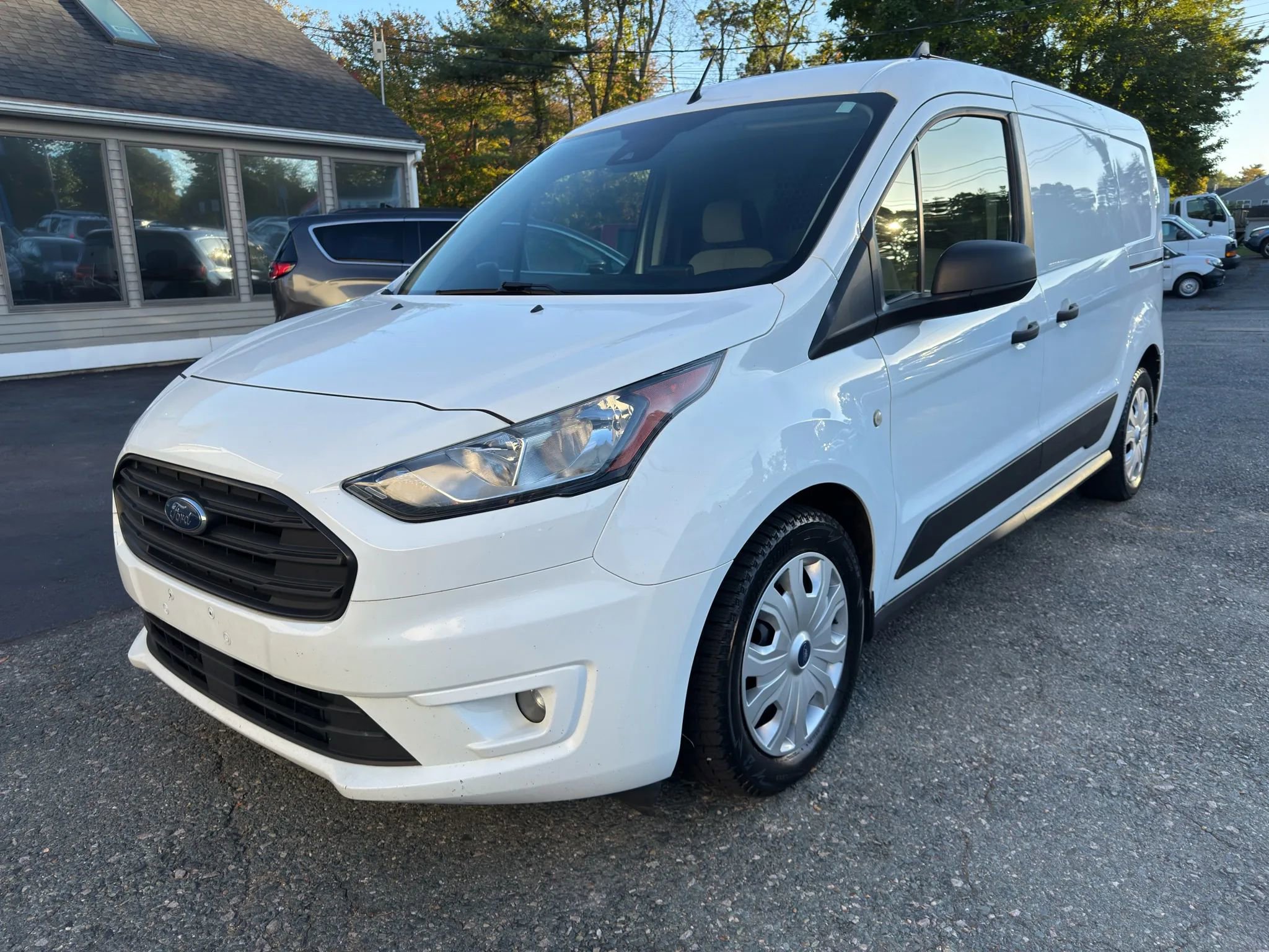 Used 2020 Ford Transit Connect XLT image 3