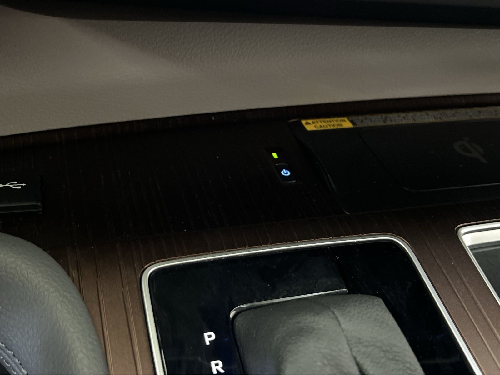 Used 2024 Toyota Sienna XLE w/ XLE Plus Package FWD image 35