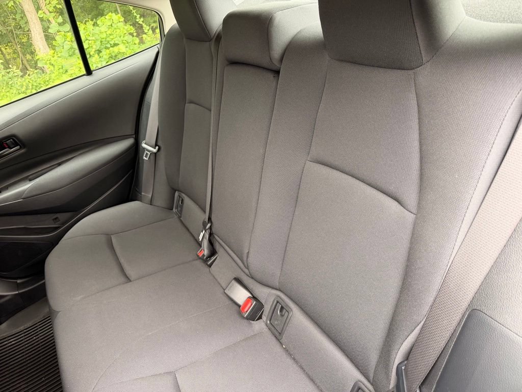 Used 2023 Toyota Corolla LE FWD image 10