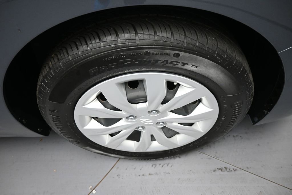 Used 2019 Hyundai Accent SE FWD image 13