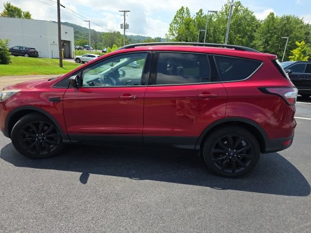 Used 2018 Ford Escape SE w/ Ford Safe & Smart Package AWD/4WD image 7