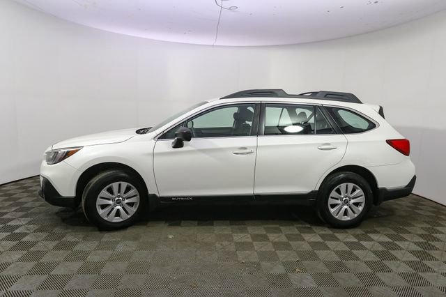 Used 2019 Subaru Outback 2.5i image 6