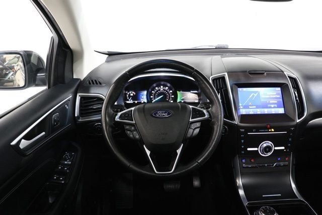 Used 2019 Ford Edge Titanium w/ Equipment Group 301A AWD/4WD image 12