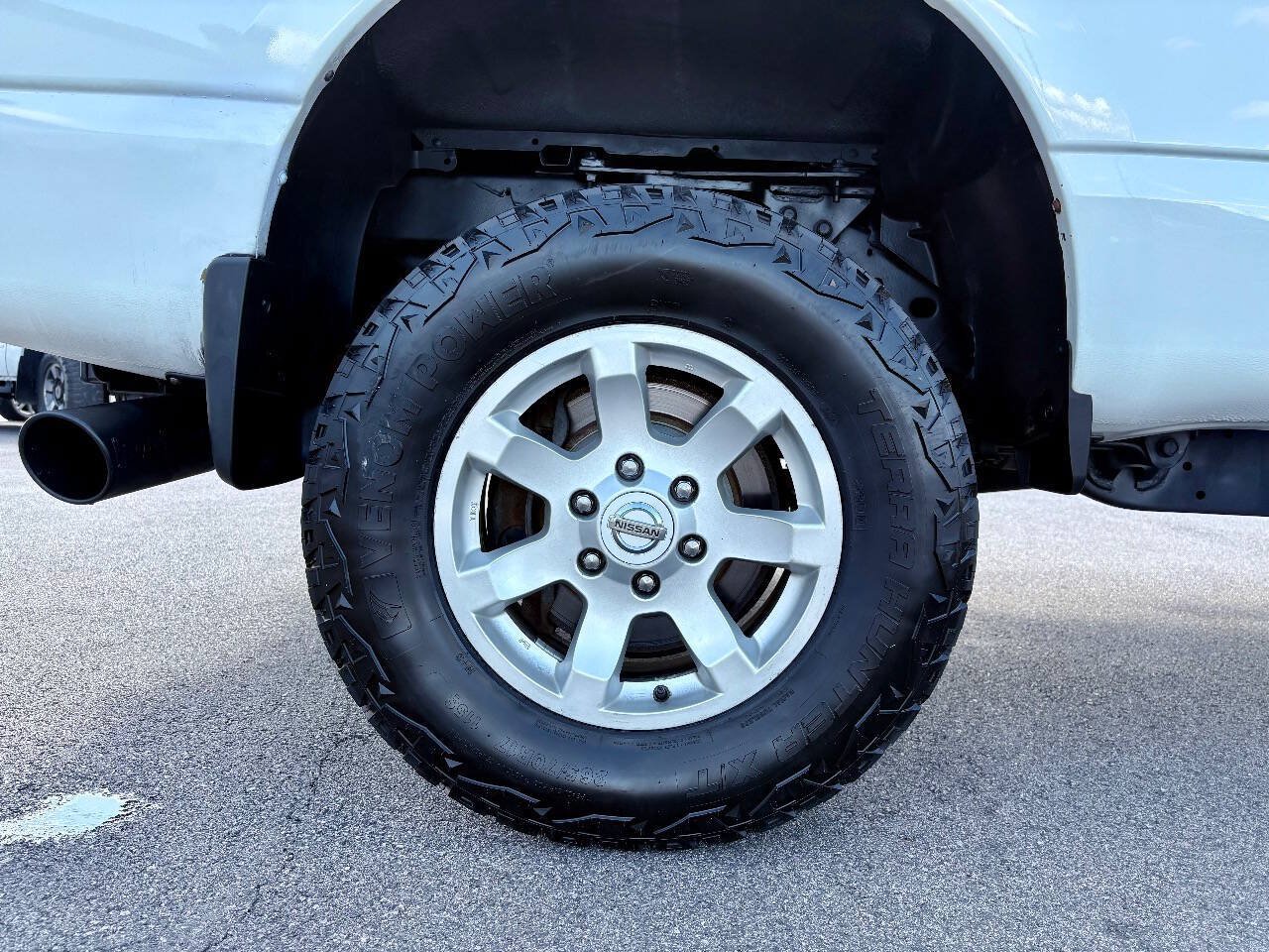 Used 2018 Nissan Titan SV AWD/4WD image 39