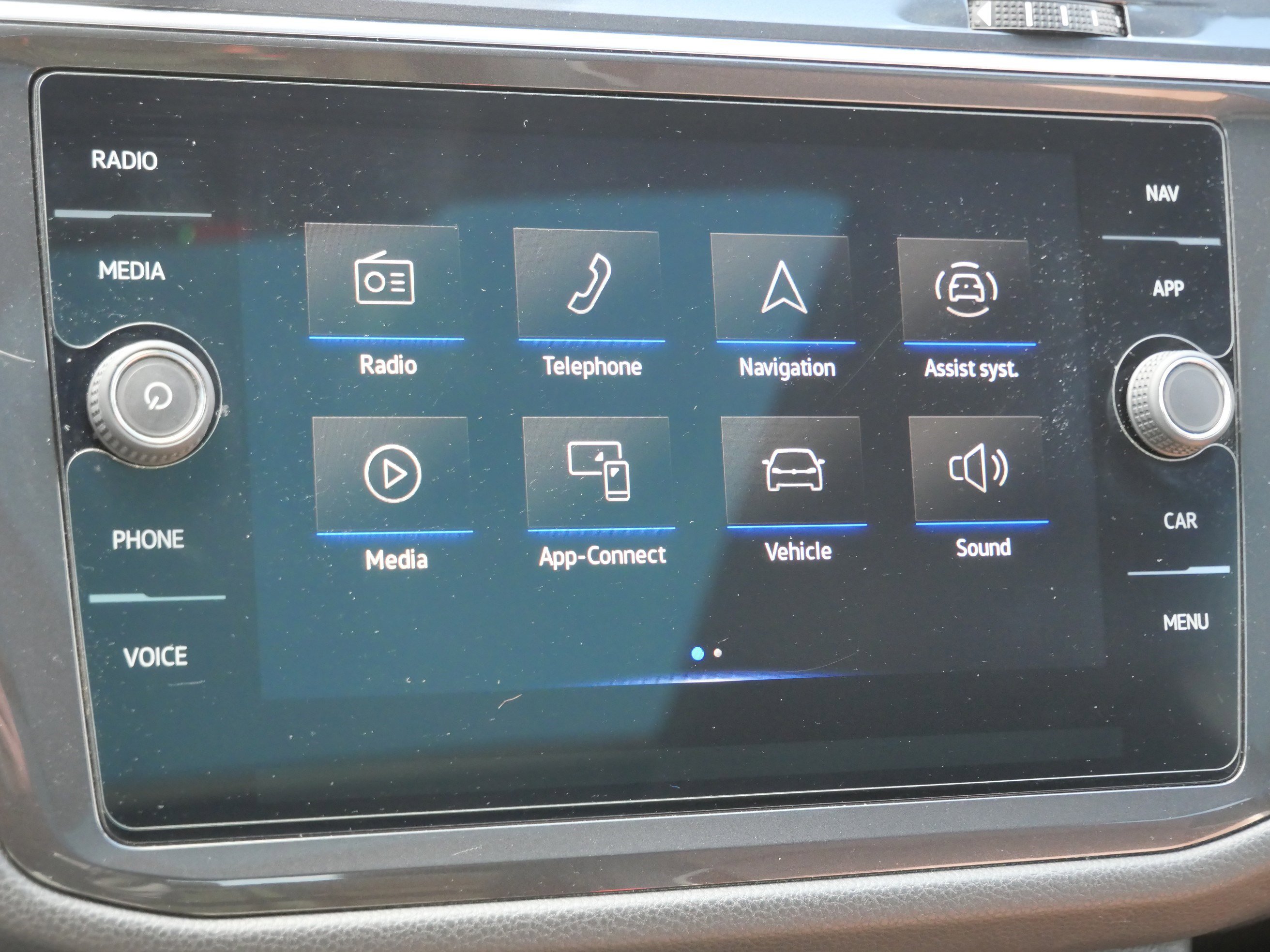 Used 2022 Volkswagen Tiguan SEL R-Line image 23