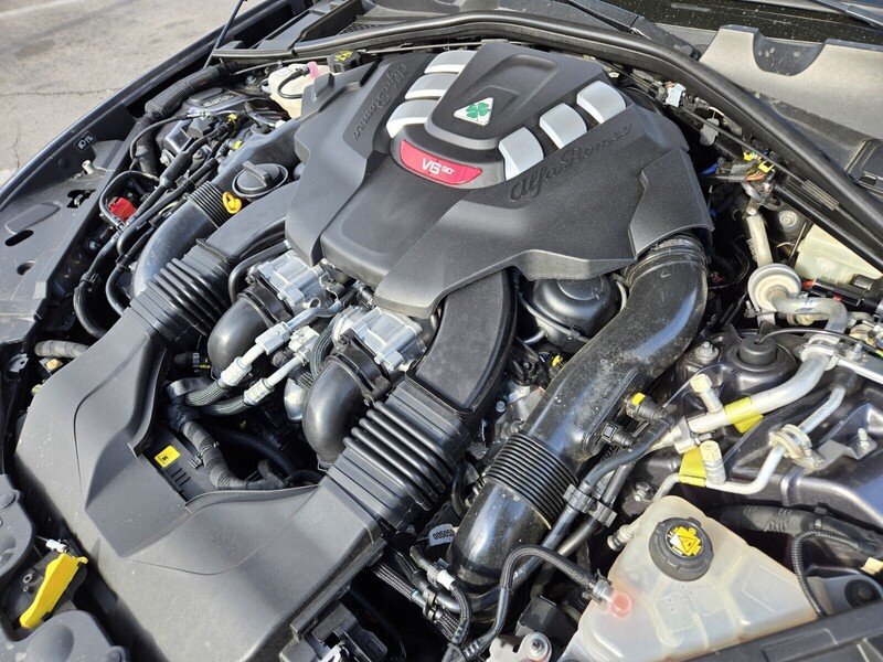 Used 2019 Alfa Romeo Giulia Quadrifoglio RWD image 16