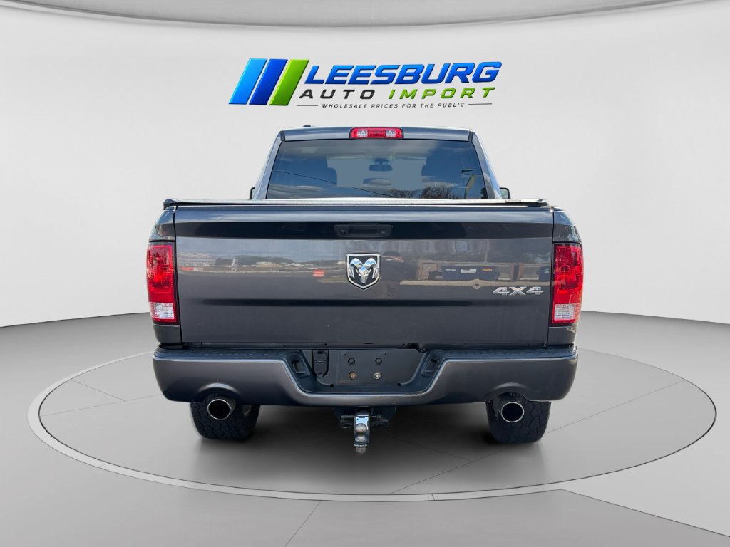 Used 2018 RAM 1500 Express w/ Express Value Package AWD/4WD image 4