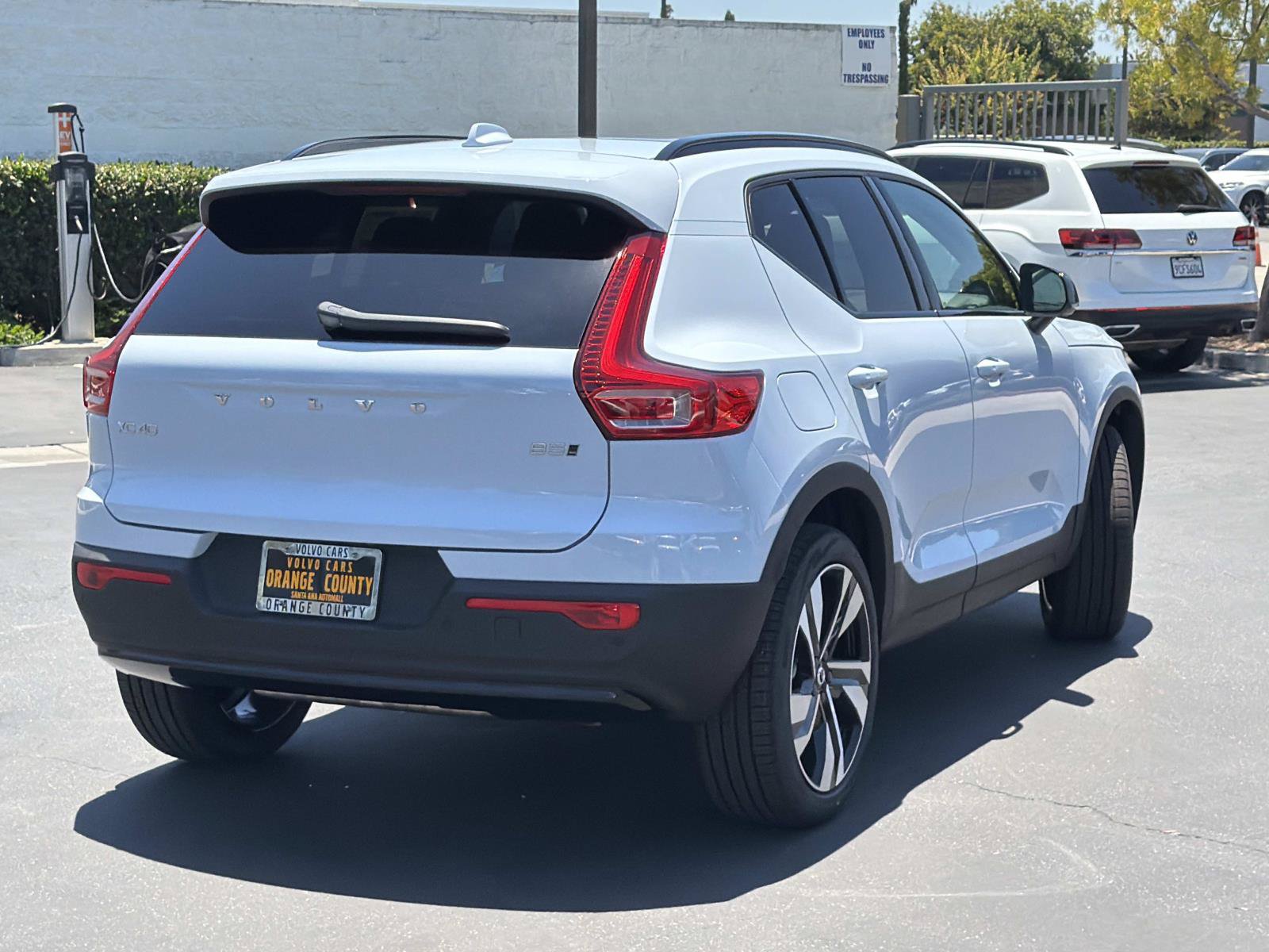 New 2026 Volvo XC40 B5 Plus w/ Protection Package Premier AWD/4WD image 6