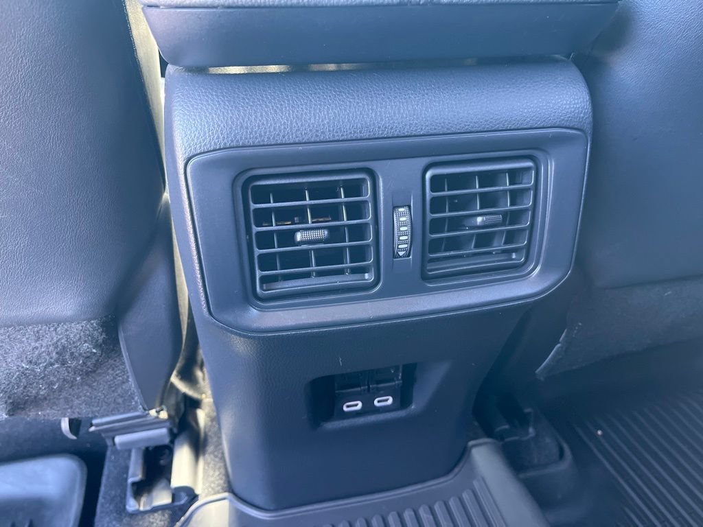 Used 2023 Toyota RAV4 XLE Premium AWD/4WD image 15