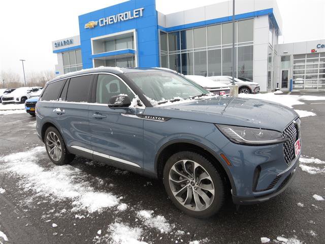 Used 2025 Lincoln Aviator Reserve w/ Illumination Package image 4