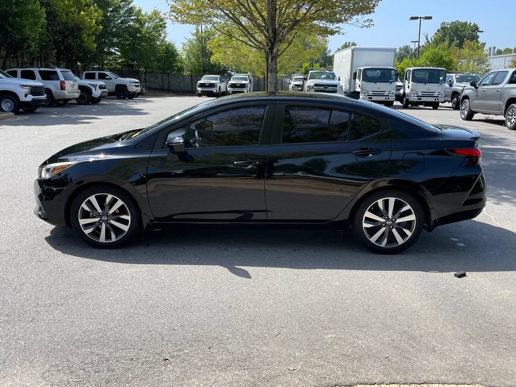 Used 2020 Nissan Versa SR FWD image 4