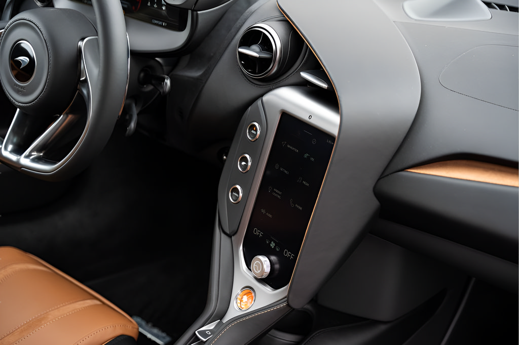 New 2027 McLaren 750S Spider RWD image 48