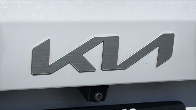 Used 2024 Kia Sorento S image 28